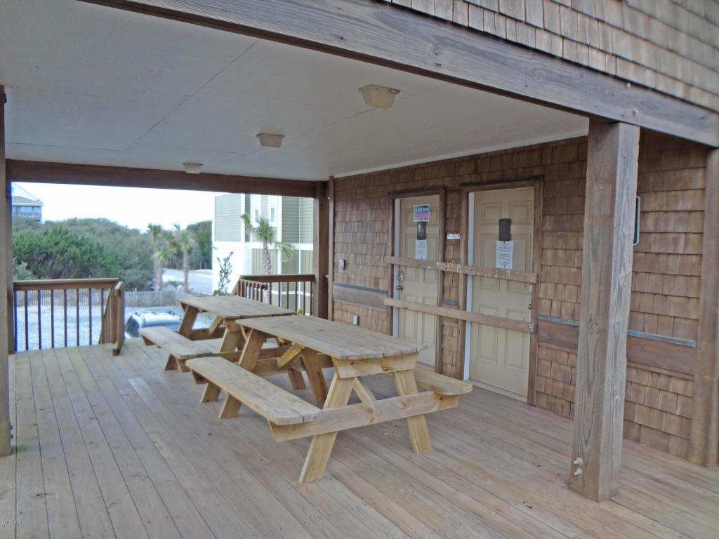 37 Porpoise Place, North Topsail Beach, United States 28460