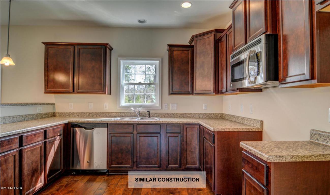 1640 Chadwick Shores Drive, Sneads Ferry, United States 28460