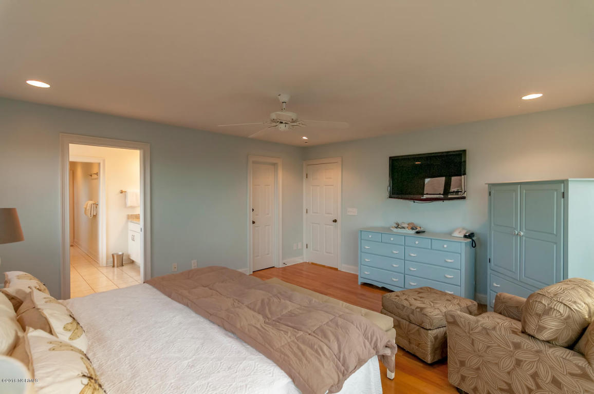 19 Indian Blanket Court, Bald Head Island, NC 28461