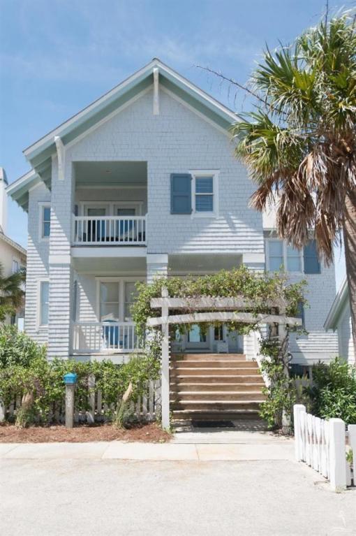 208 Row Boat Row, Bald Head Island, NC 28461