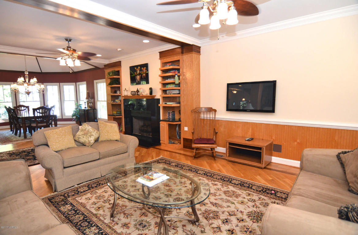 102 Edward Teach Wynd, Bald Head Island, NC 28461