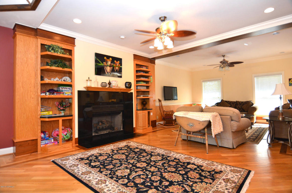 102 Edward Teach Wynd, Bald Head Island, NC 28461