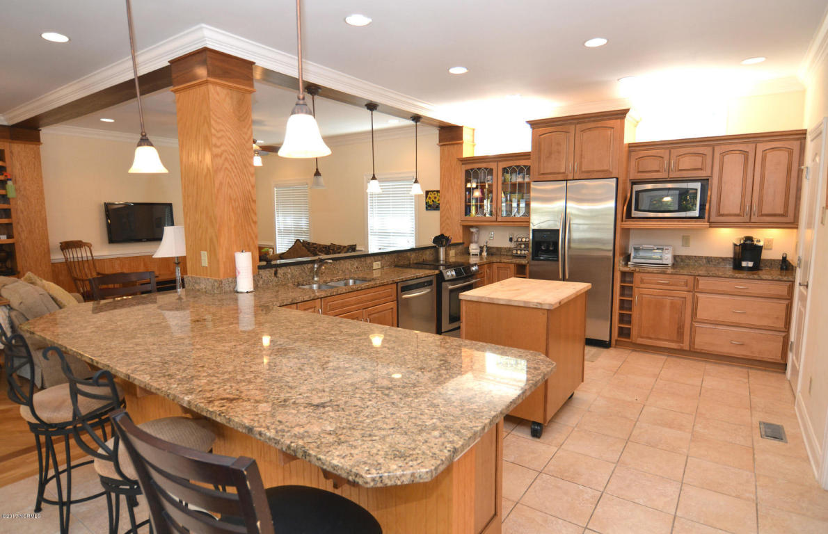 102 Edward Teach Wynd, Bald Head Island, NC 28461