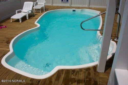 251 Ocean Boulevard W, Holden Beach, NC 28462