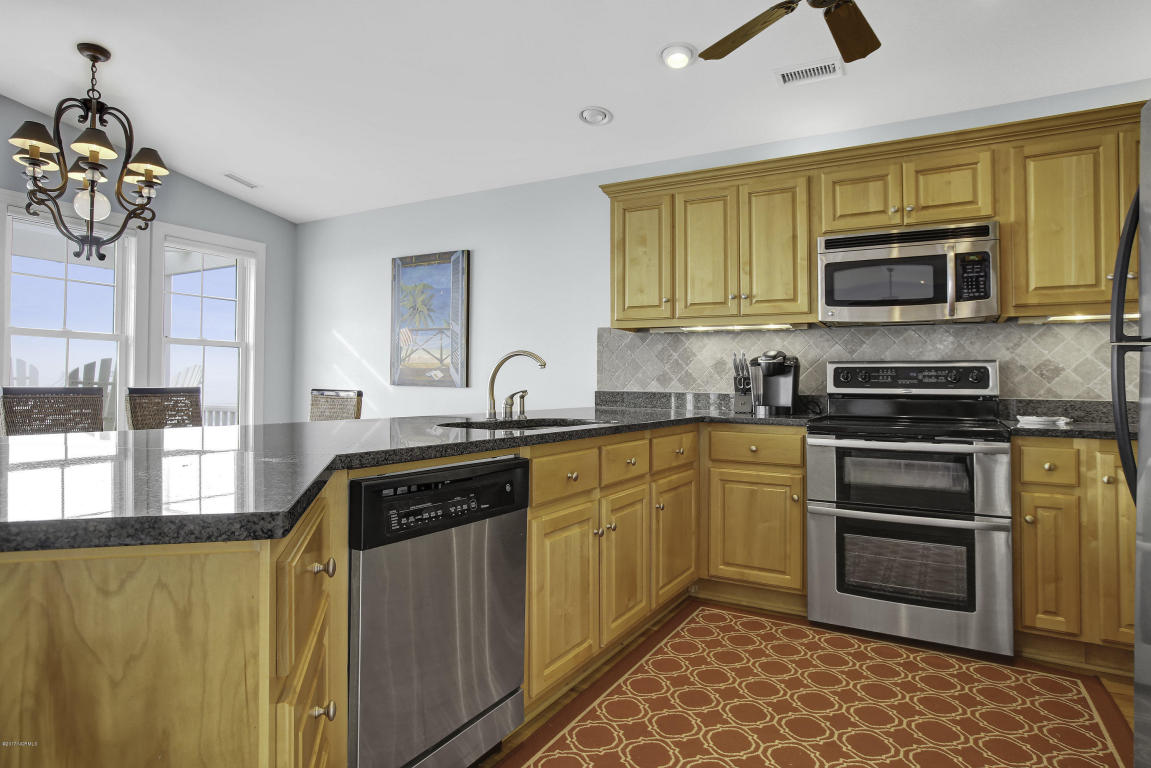 223 Ocean Boulevard W, Holden Beach, NC 28462