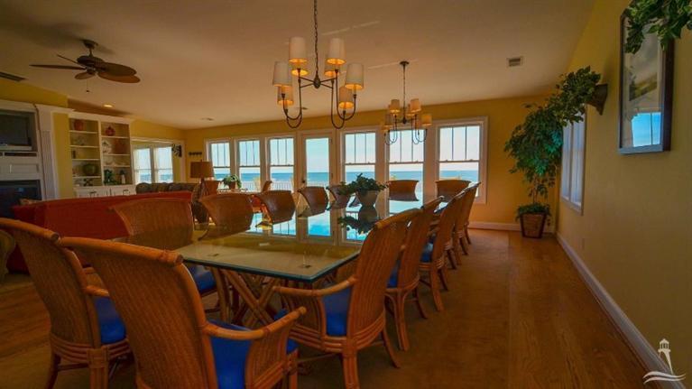 1023 Ocean Boulevard W, Holden Beach, NC 28462