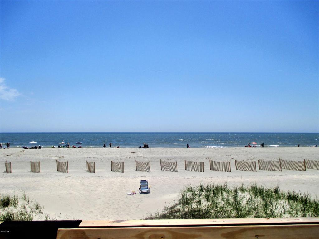 152 Ocean Boulevard E, Holden Beach, NC 28462