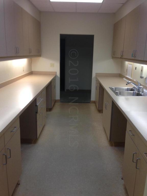 14 Doctors Circle, Supply, NC 28462