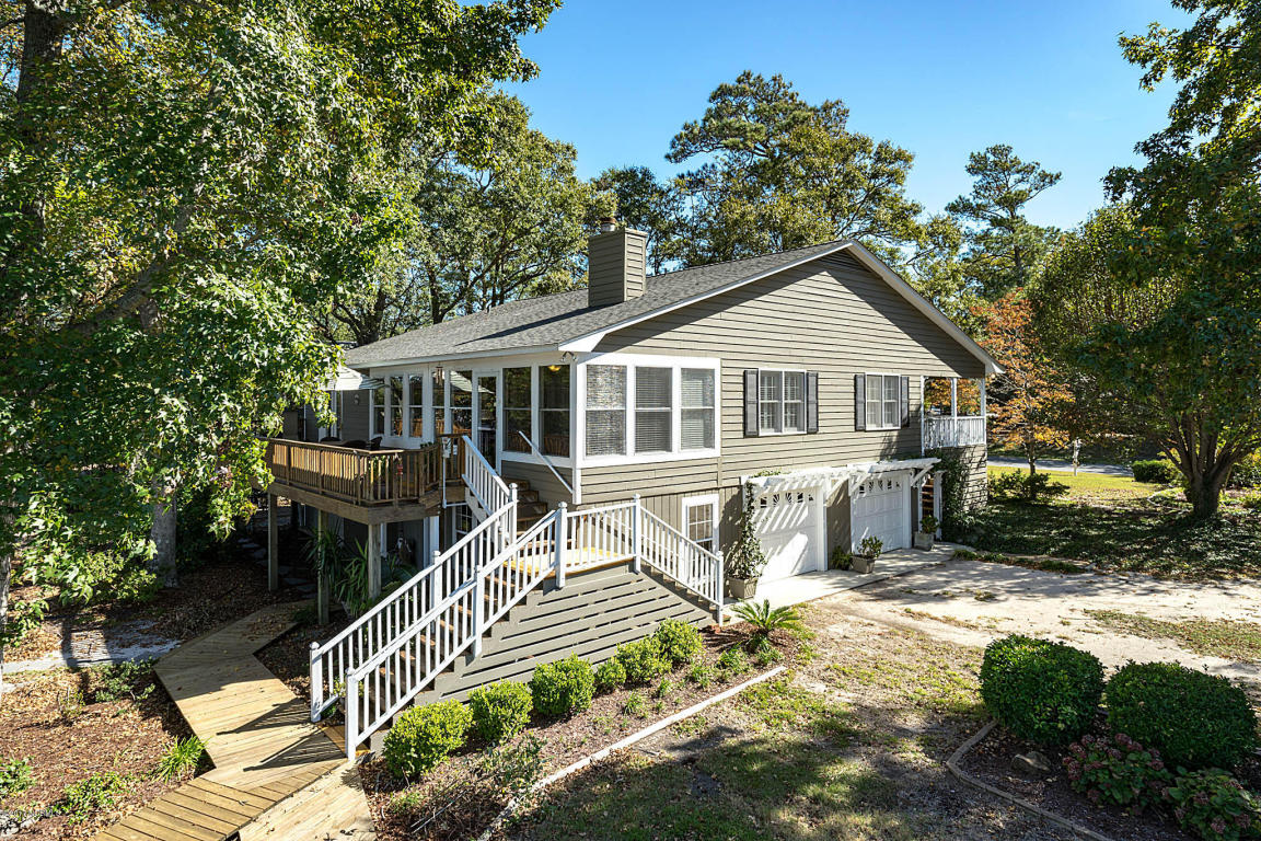 1204 W Yacht Drive, Oak Island, NC 28465