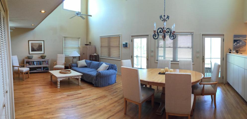 103 North Shore Dr E, Sunset Beach, NC 28468