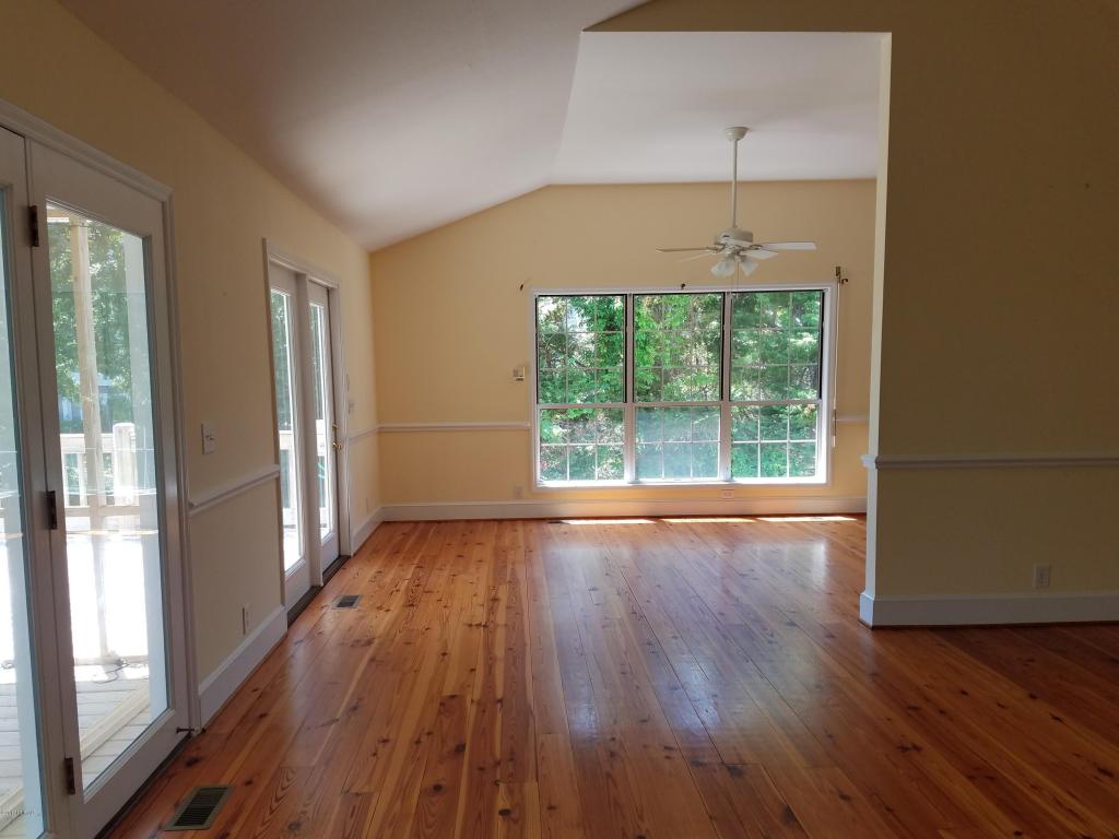 905 Shoreline Drive W, Sunset Beach, NC 28468