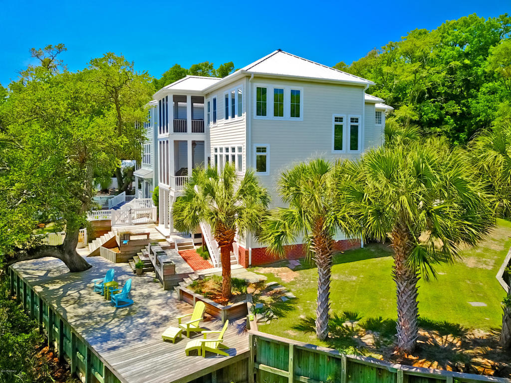 1723 Hemingway Dr., Ocean Isle Beach, NC 28469