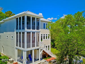 1723 Hemingway Dr., Ocean Isle Beach, NC 28469