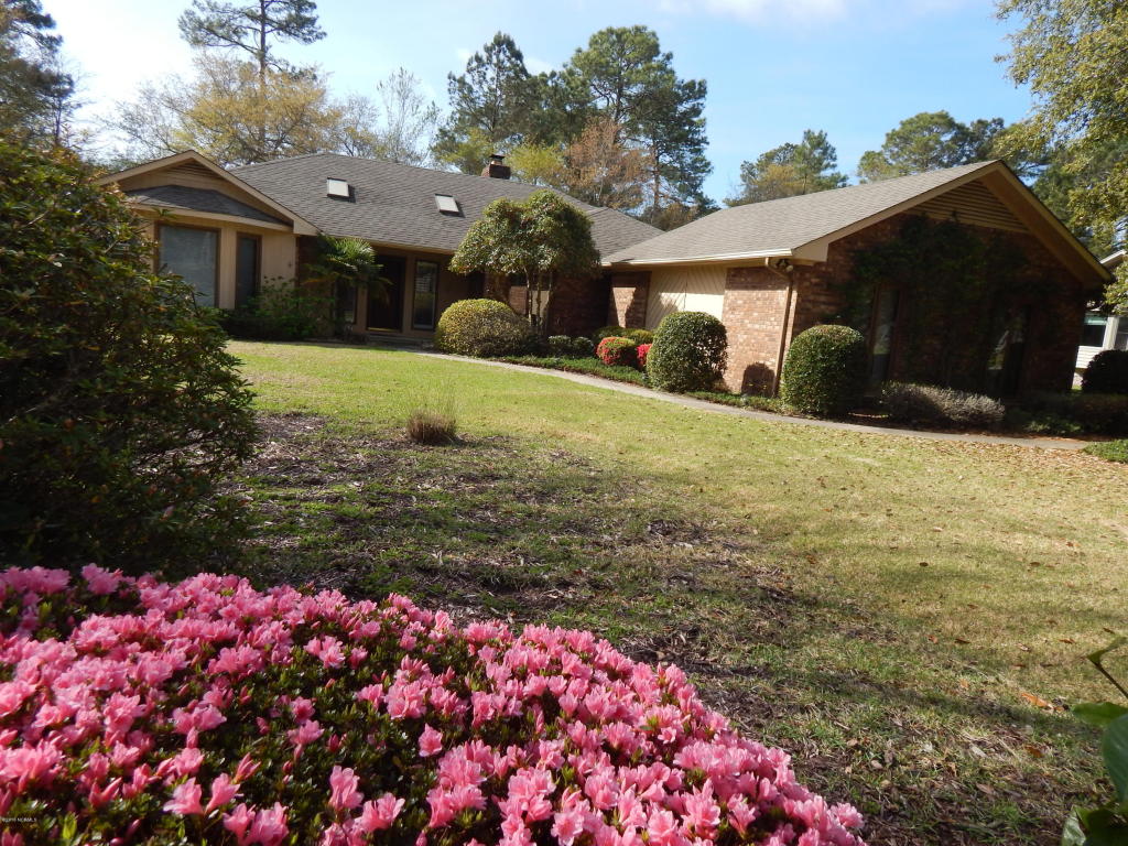 1635 Lake Forest Drive SW, Ocean Isle Beach, NC 28469