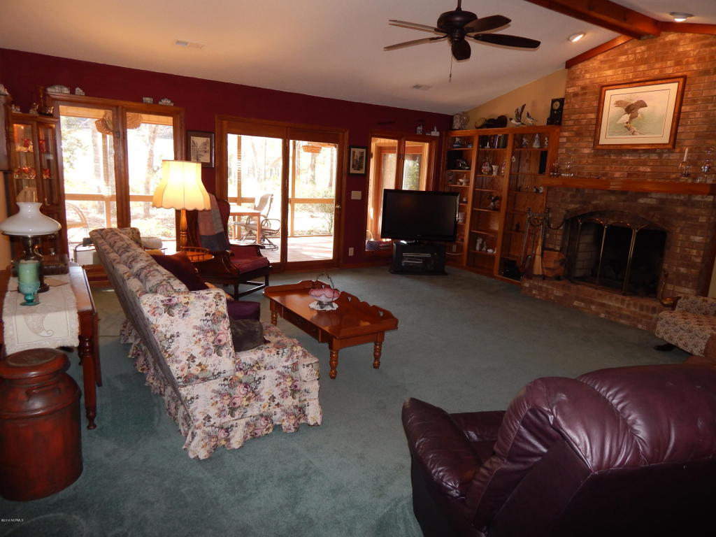 1635 Lake Forest Drive SW, Ocean Isle Beach, NC 28469