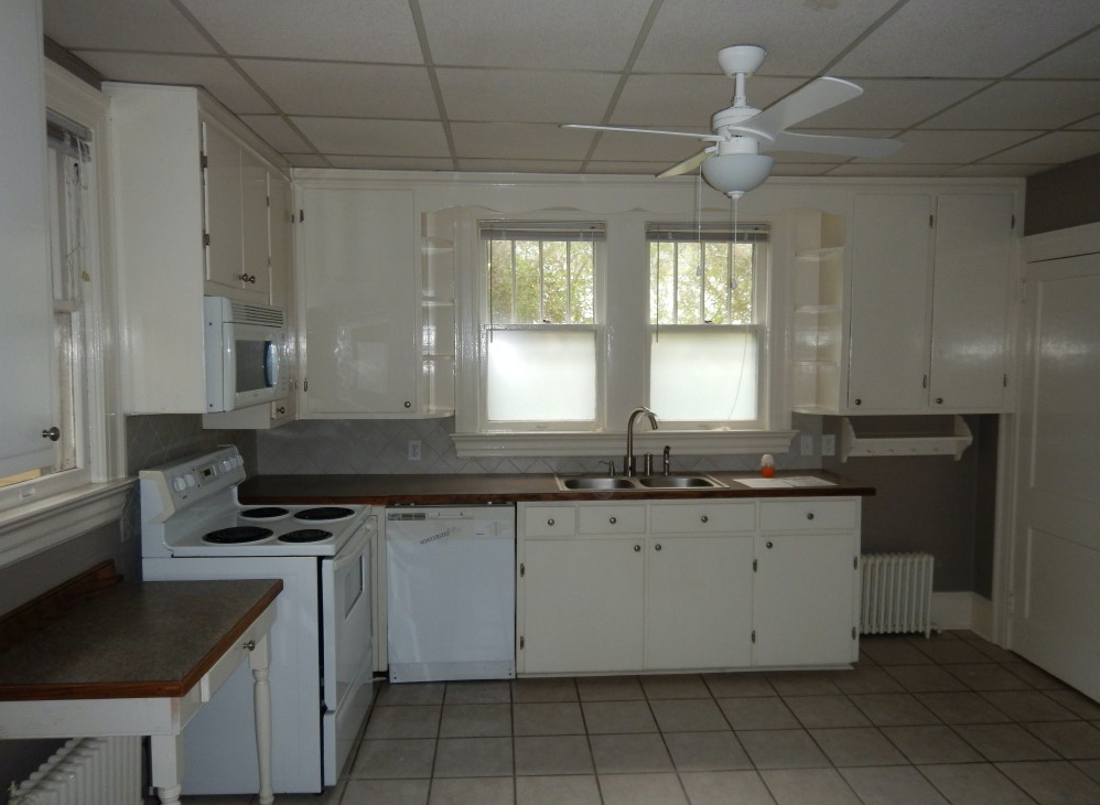 908 Pollock StKinston, NC, 28501Lenoir County