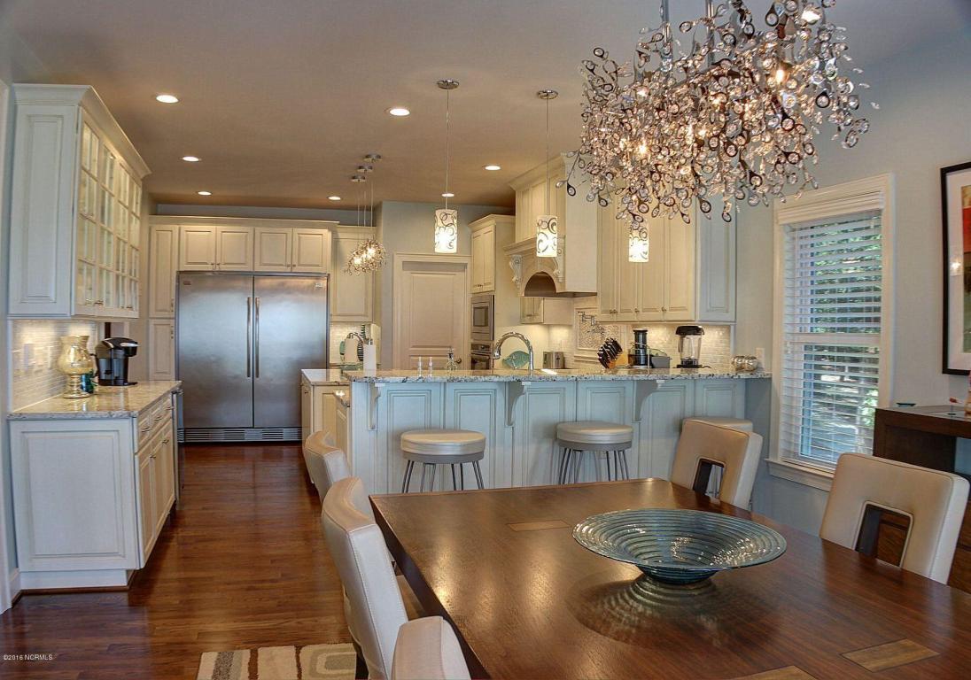 240 Oakleaf Drive, Pine Knoll Shores, NC 28512