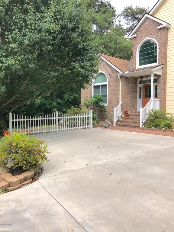 103 Aspen Court, Pine Knoll Shores, NC 28512
