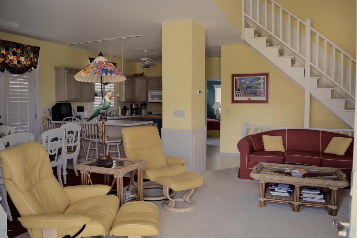 102 Sandridge Drive, Atlantic Beach, NC 28512