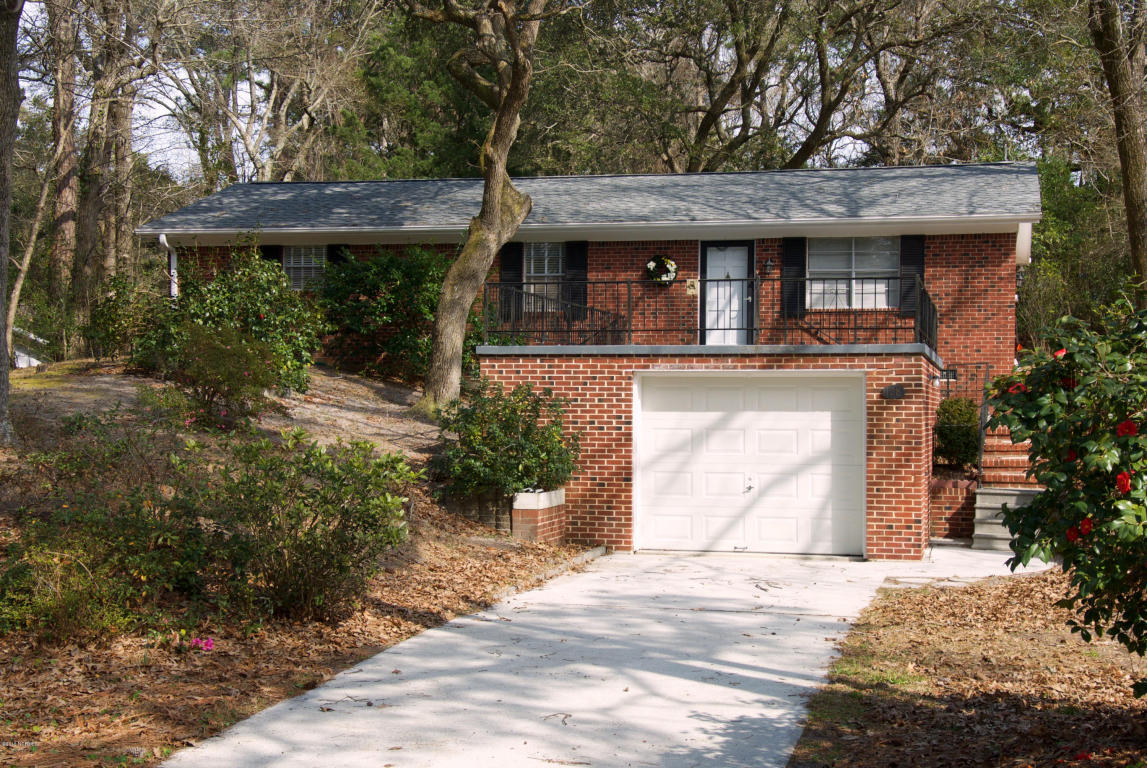 128 Yaupon Road, Pine Knoll Shores, NC 28512