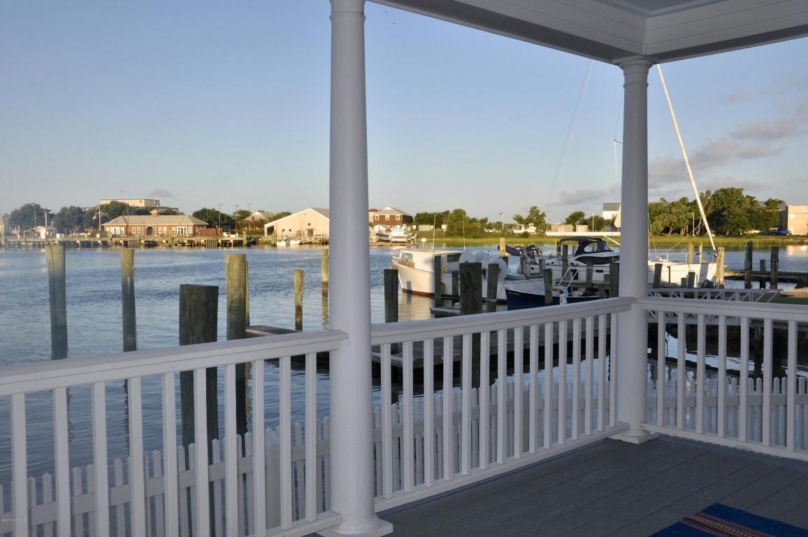 122 Front Street, Beaufort, NC 28516