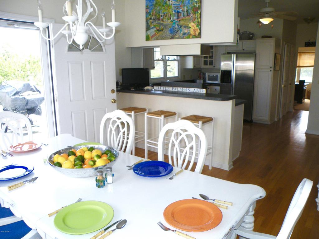 109 Taylors Creek Lane, Beaufort, NC 28516