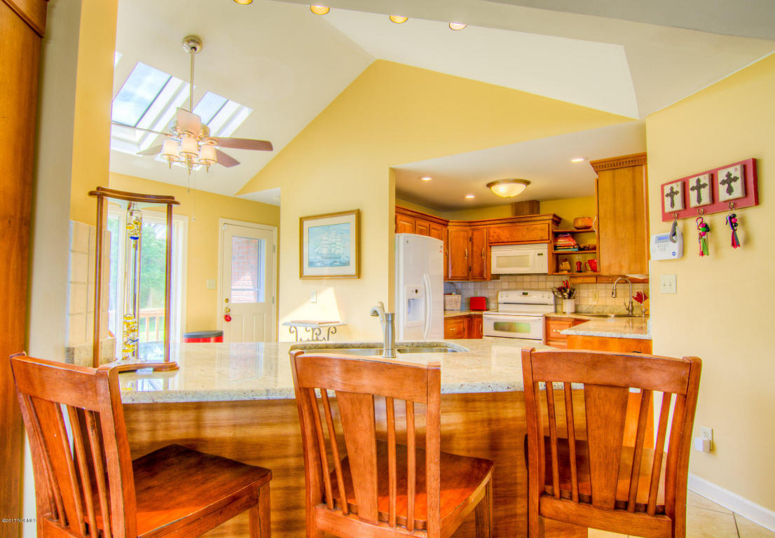 199 Shore Drive, Beaufort, NC 28516