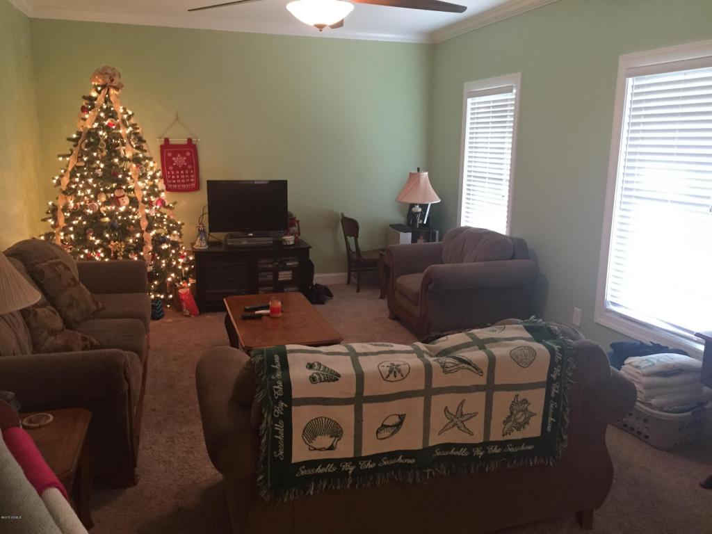 153 Straits Point Road, Beaufort, NC 28516