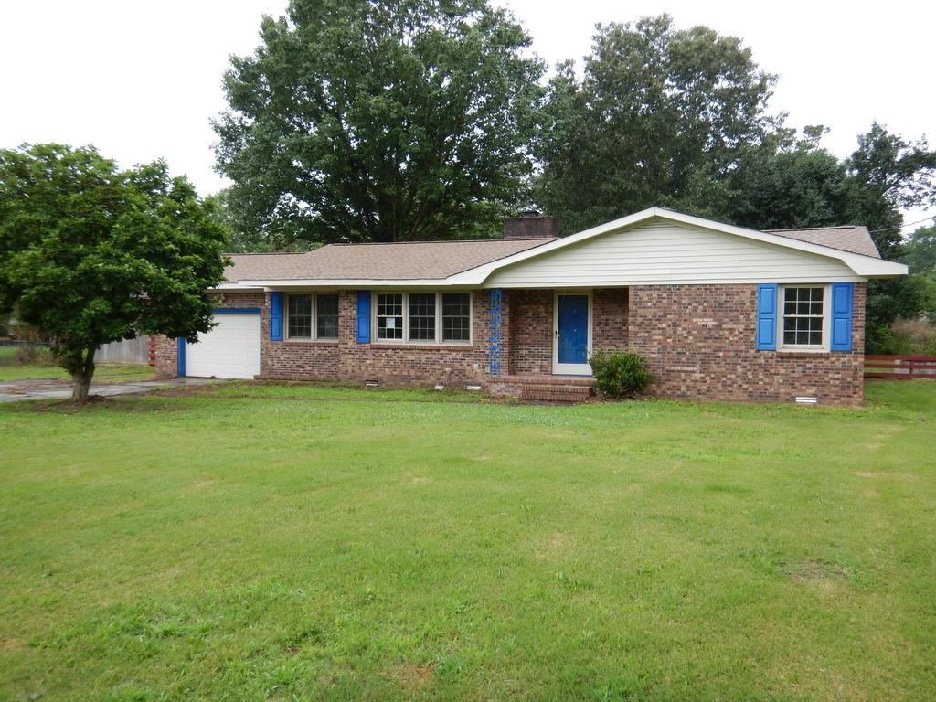 6446 Mashie DrGrifton, NC, 28530Pitt County