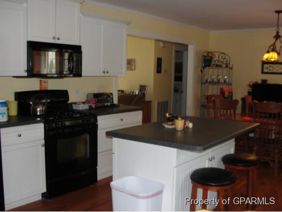 1095 Nc Highway 118, Grifton, NC 28530