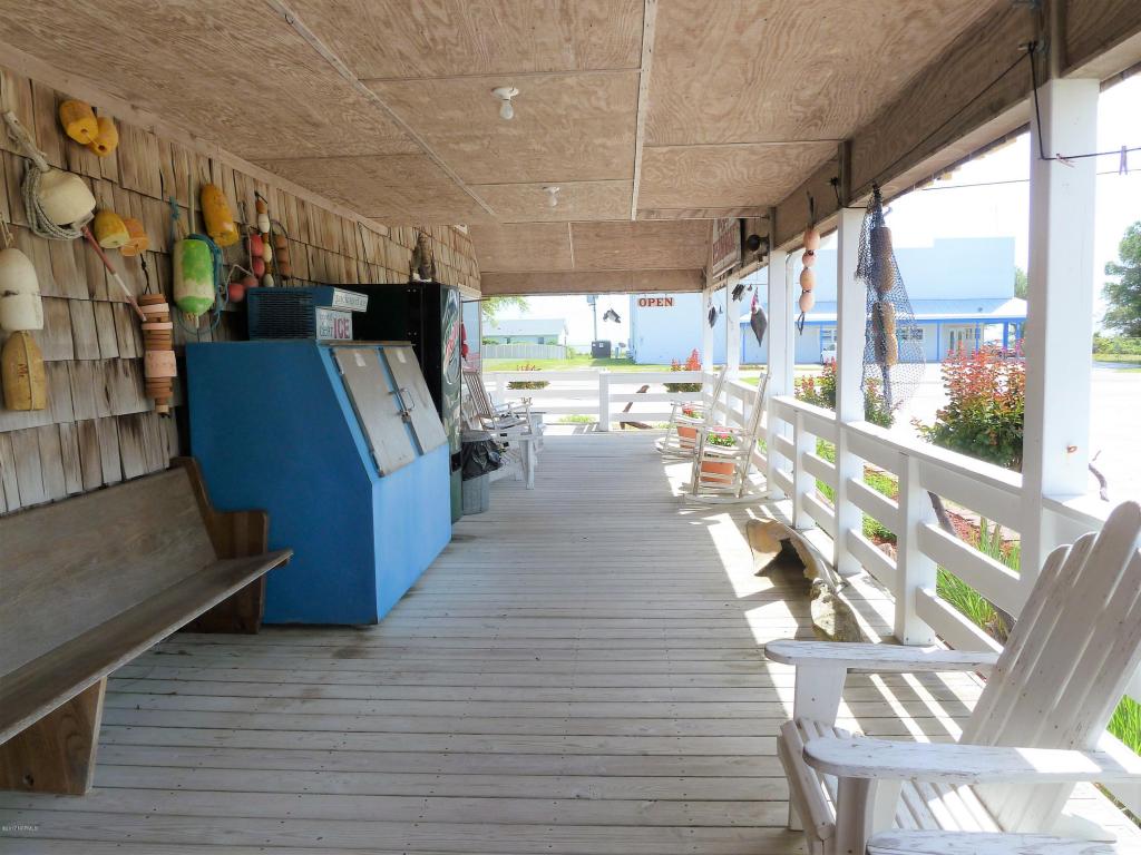 1355 Island Road, Harkers Island, NC 28531
