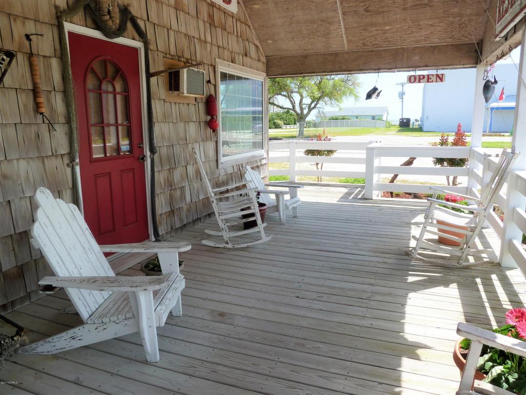 1355 Island Road, Harkers Island, NC 28531