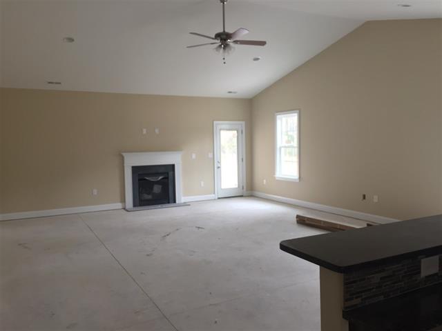 102 RIDGEPATH LANE, Hubert, United States 28539
