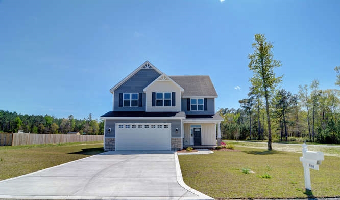 500 Newhan Court, Hubert, NC 28539