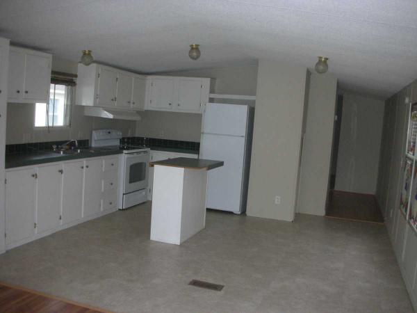 Sherwood Mobile Home Park 678 reindeer CircleMidway Park, NC 28544