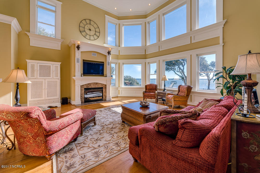 216 Glenn Abby Drive, Morehead City, NC 28557