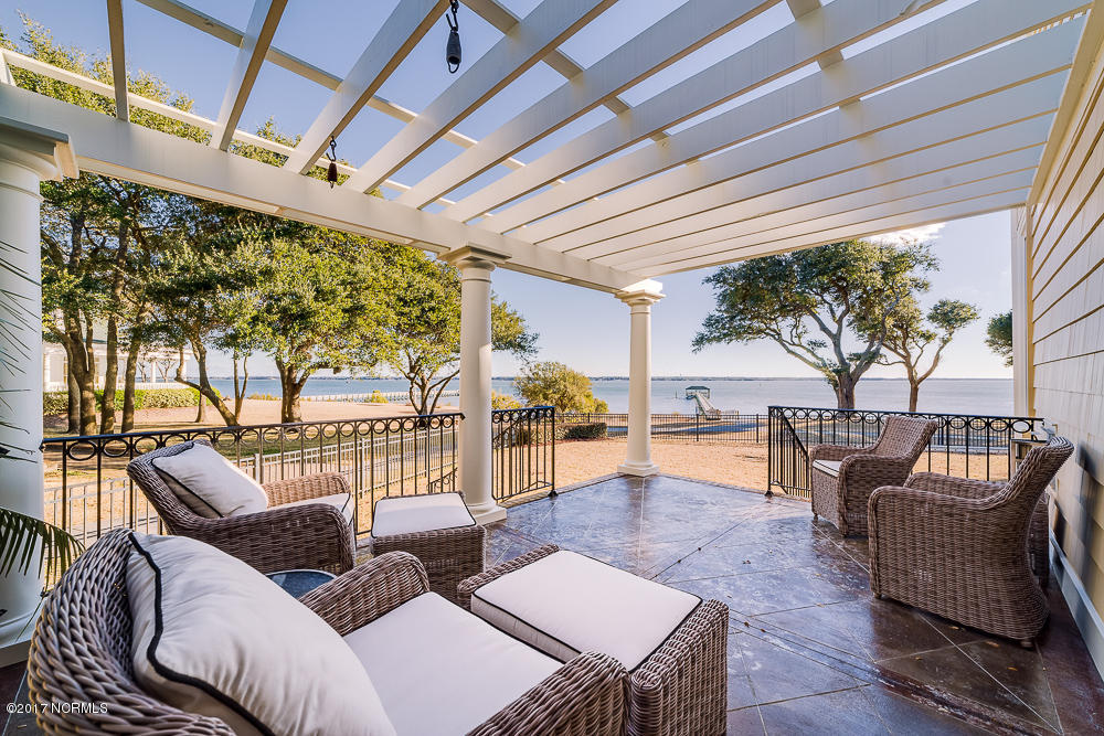 216 Glenn Abby Drive, Morehead City, NC 28557