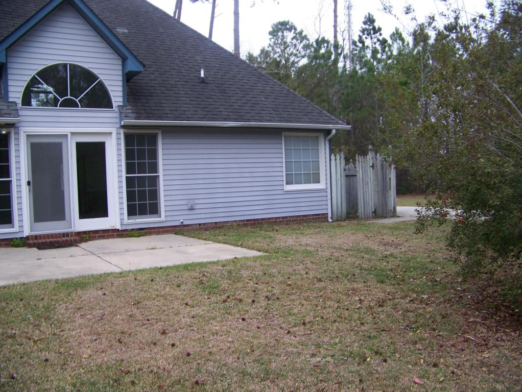 809 Broadmoor Court, Morehead City, NC 28557