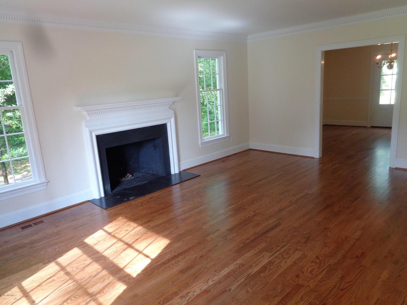 211 Fairway Drive, Trent Woods, NC 28562