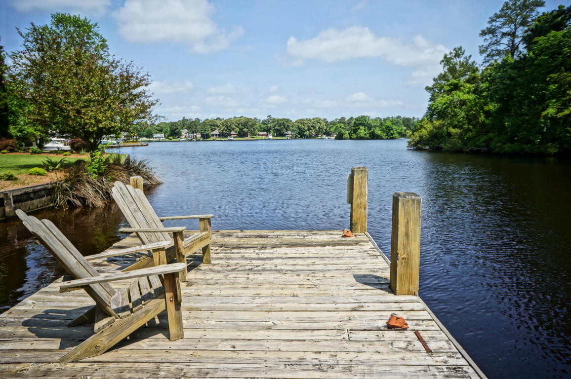 2406 Harbor Island Road, New Bern, NC 28562