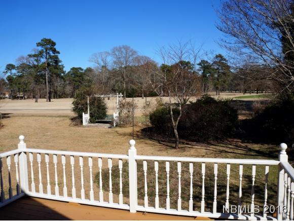84 Shoreline Dr, New Bern, NC 28562