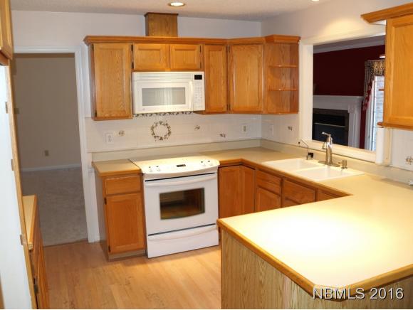 84 Shoreline Dr, New Bern, NC 28562