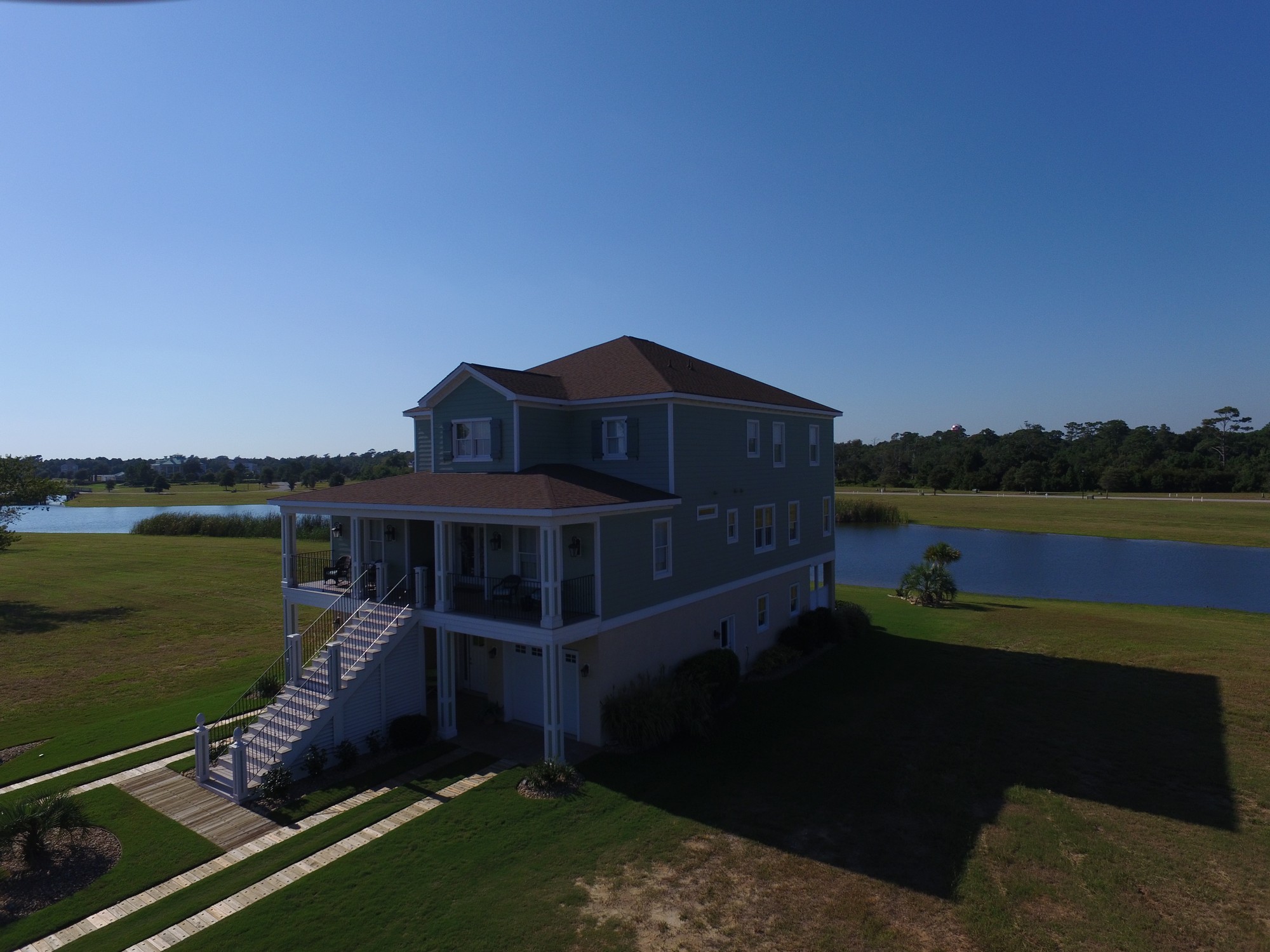 714 Cannonsgate Drive, Newport, NC 28570