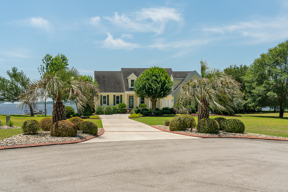 149 Azalea Court, Swansboro, NC 28584
