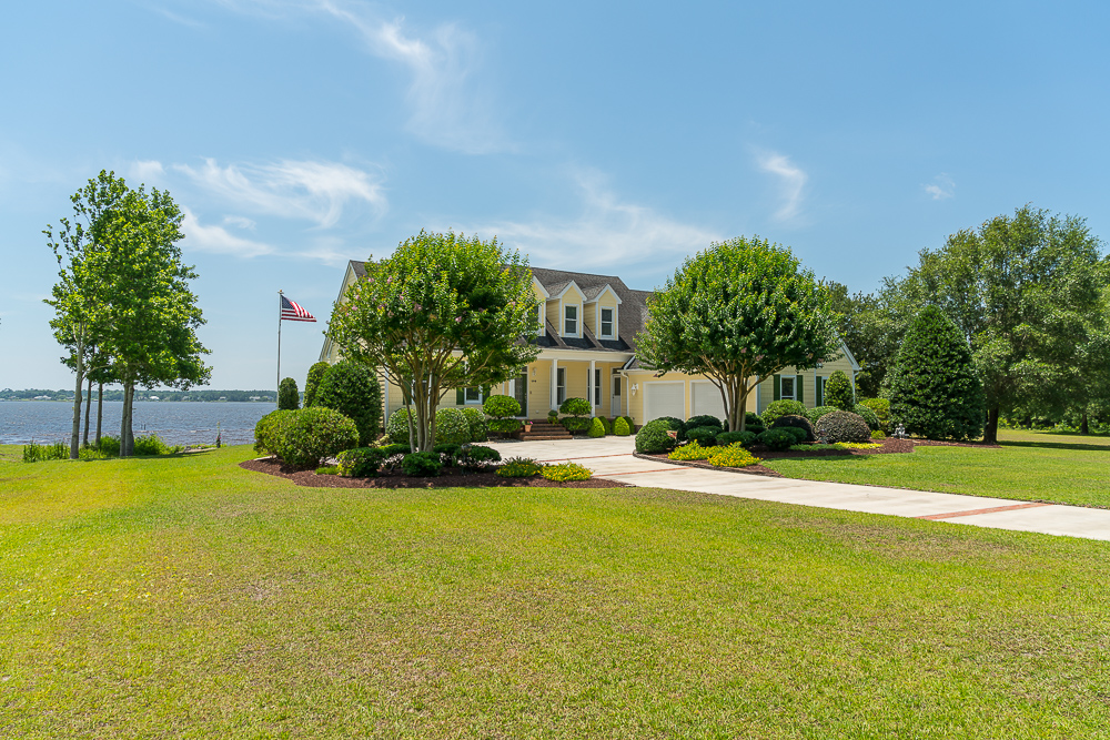 149 Azalea Court, Swansboro, NC 28584