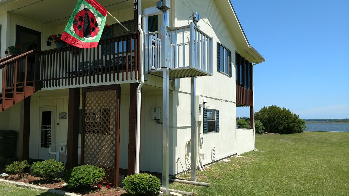 309 Easy Street, Cape Carteret, NC 28584