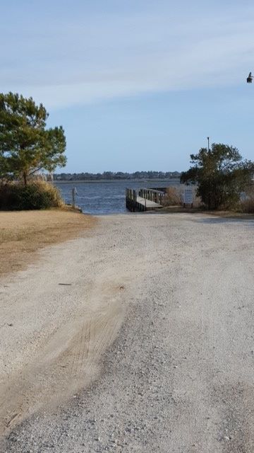 103 Hunting Bay Drive, Swansboro, United States 28584