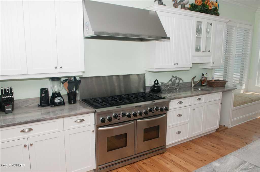 6617 Ocean Drive, Emerald Isle, NC 28594