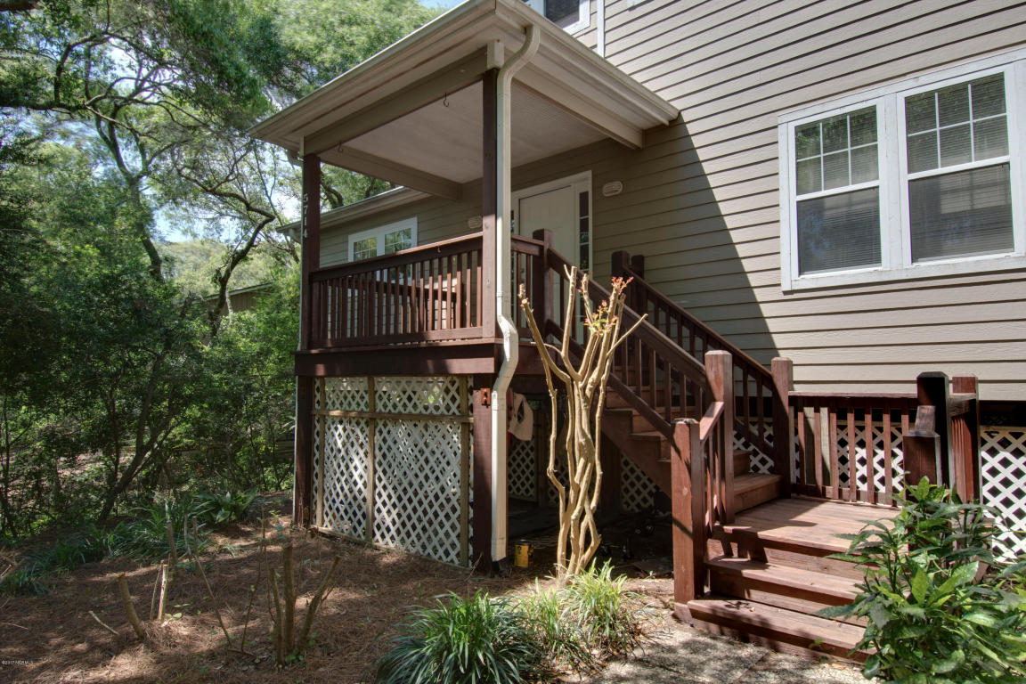 5714 Landing Court, Emerald Isle, NC 28594