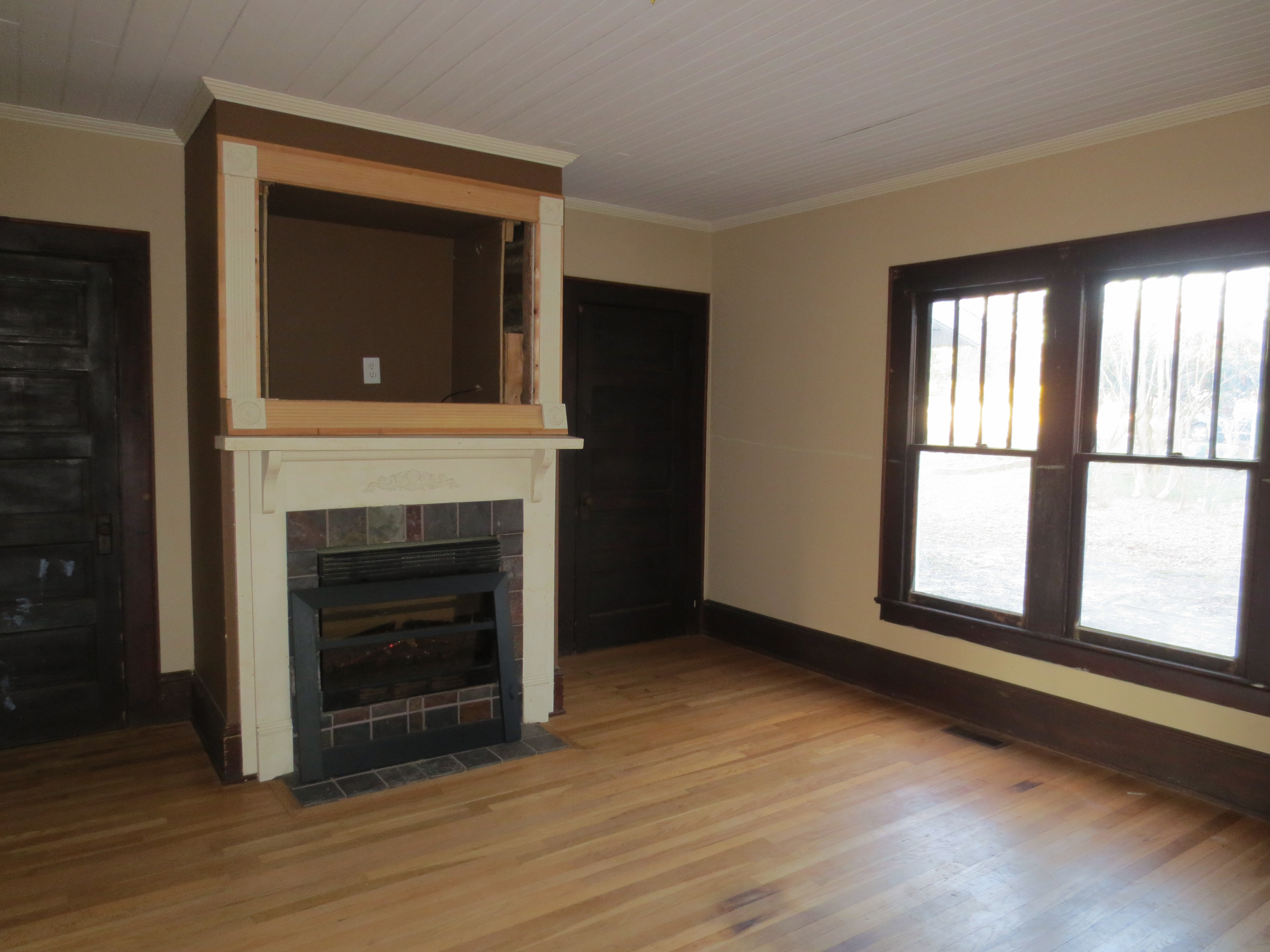 1323 3rd Ave NWHickory, NC, 28601Catawba County